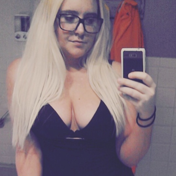 Meet your Posher, Manda - Picture 4 of 8